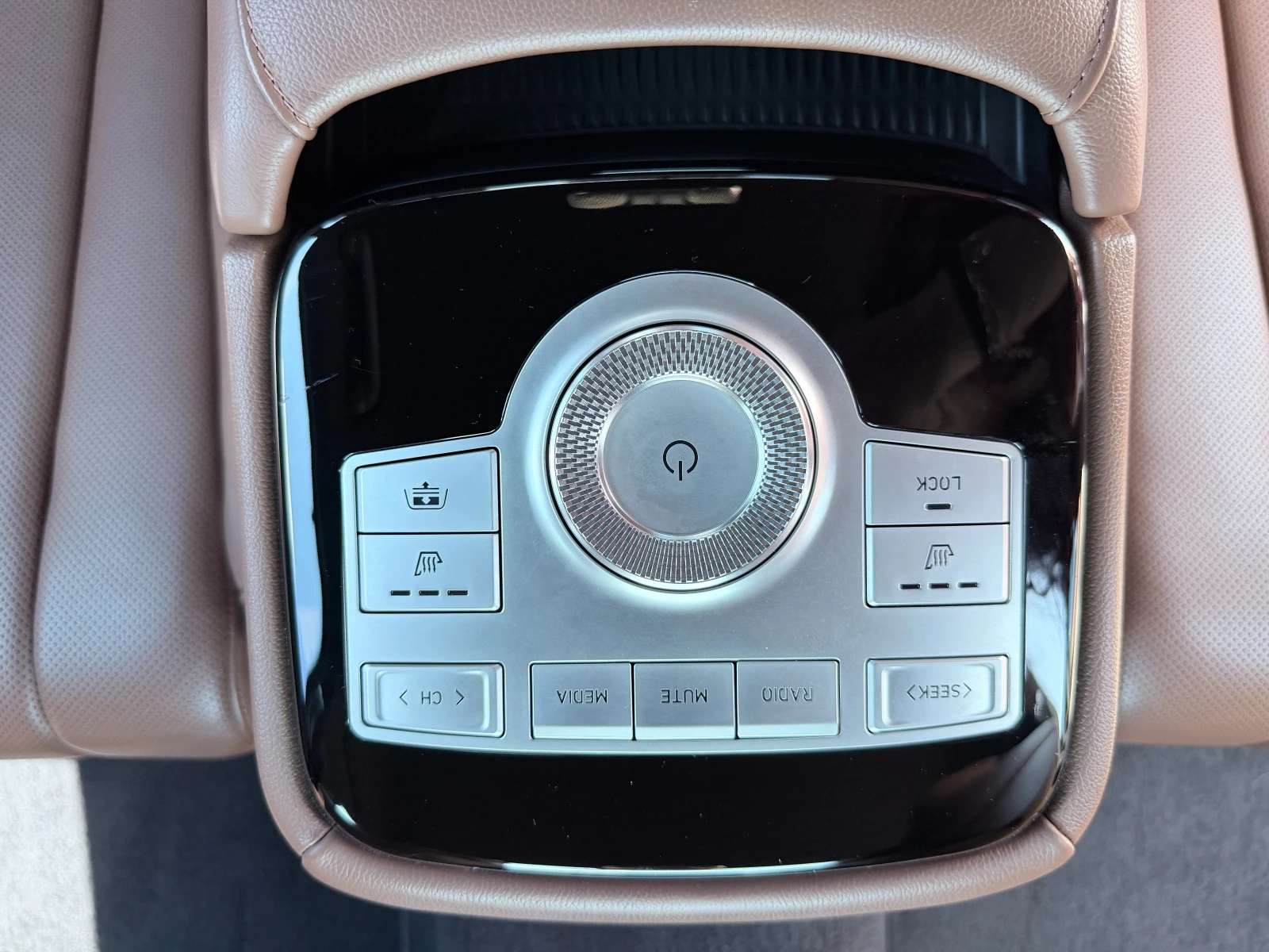 Genesis G80 Гаранция до 2г., Автосервиз, Резервни части сигурн, снимка 10 - Автомобили и джипове - 53929661