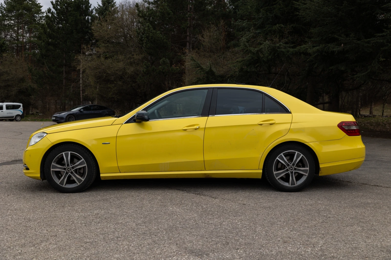 Mercedes-Benz E 200, снимка 6 - Автомобили и джипове - 54017203