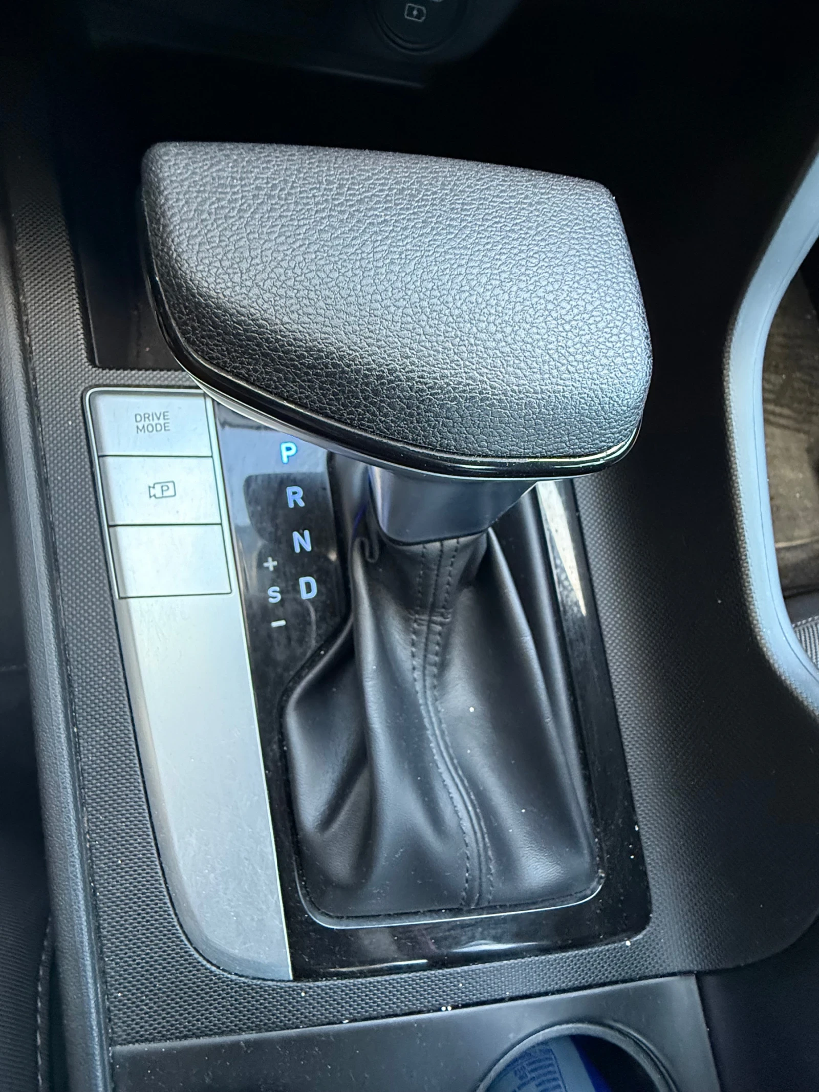 Hyundai Elantra 2.0 2023 бензин 8 скорости и автомат, снимка 11 - Автомобили и джипове - 54102220