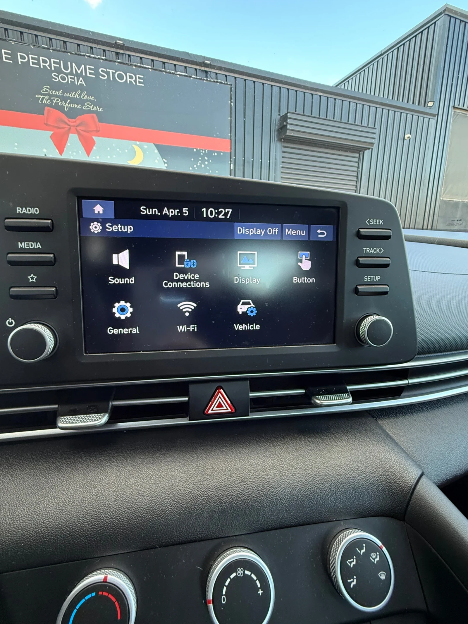 Hyundai Elantra 2.0 2023 бензин 8 скорости и автомат, снимка 10 - Автомобили и джипове - 54102220