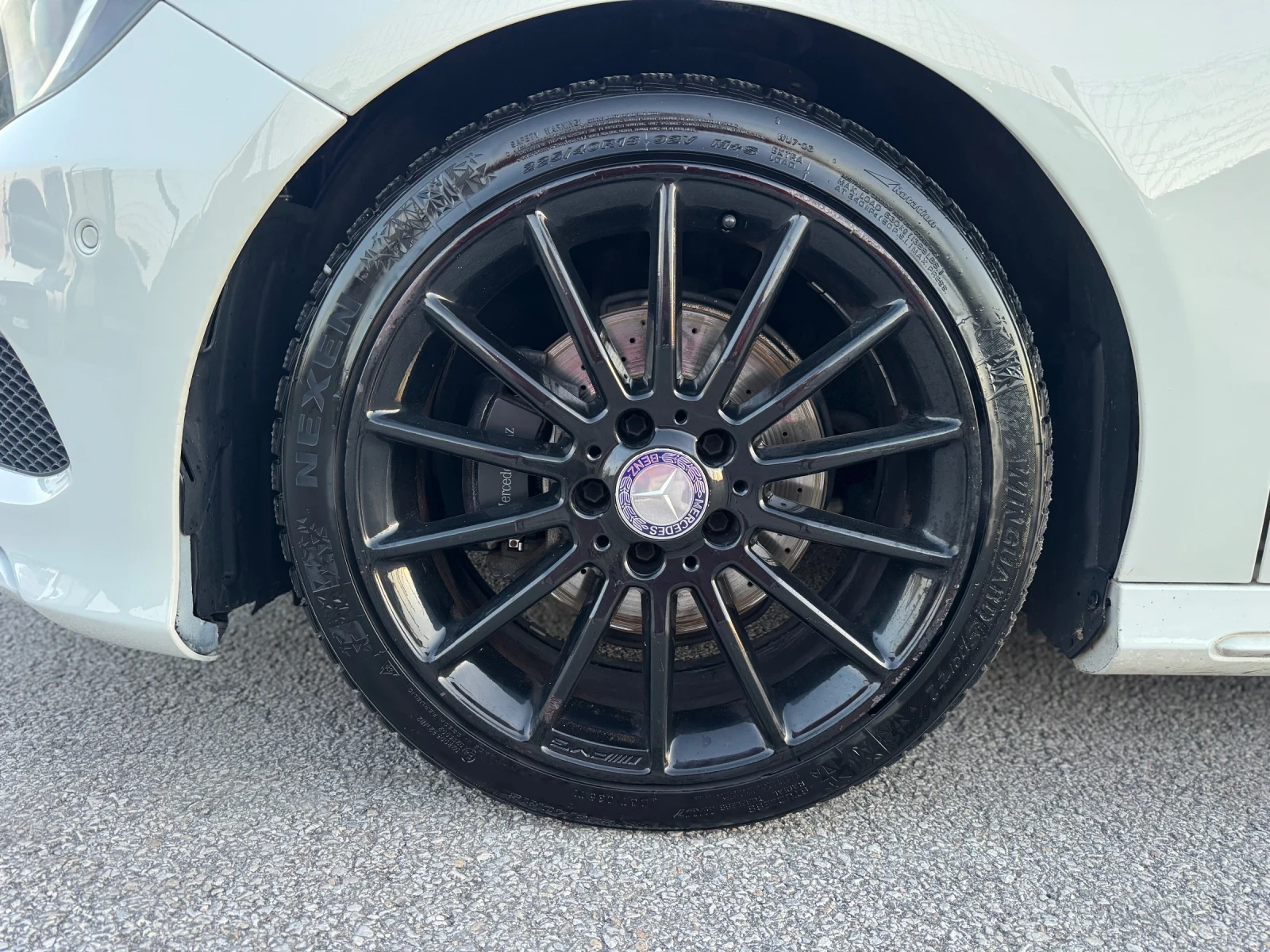 Mercedes-Benz A 200 AMG premium, снимка 16 - Автомобили и джипове - 54140987