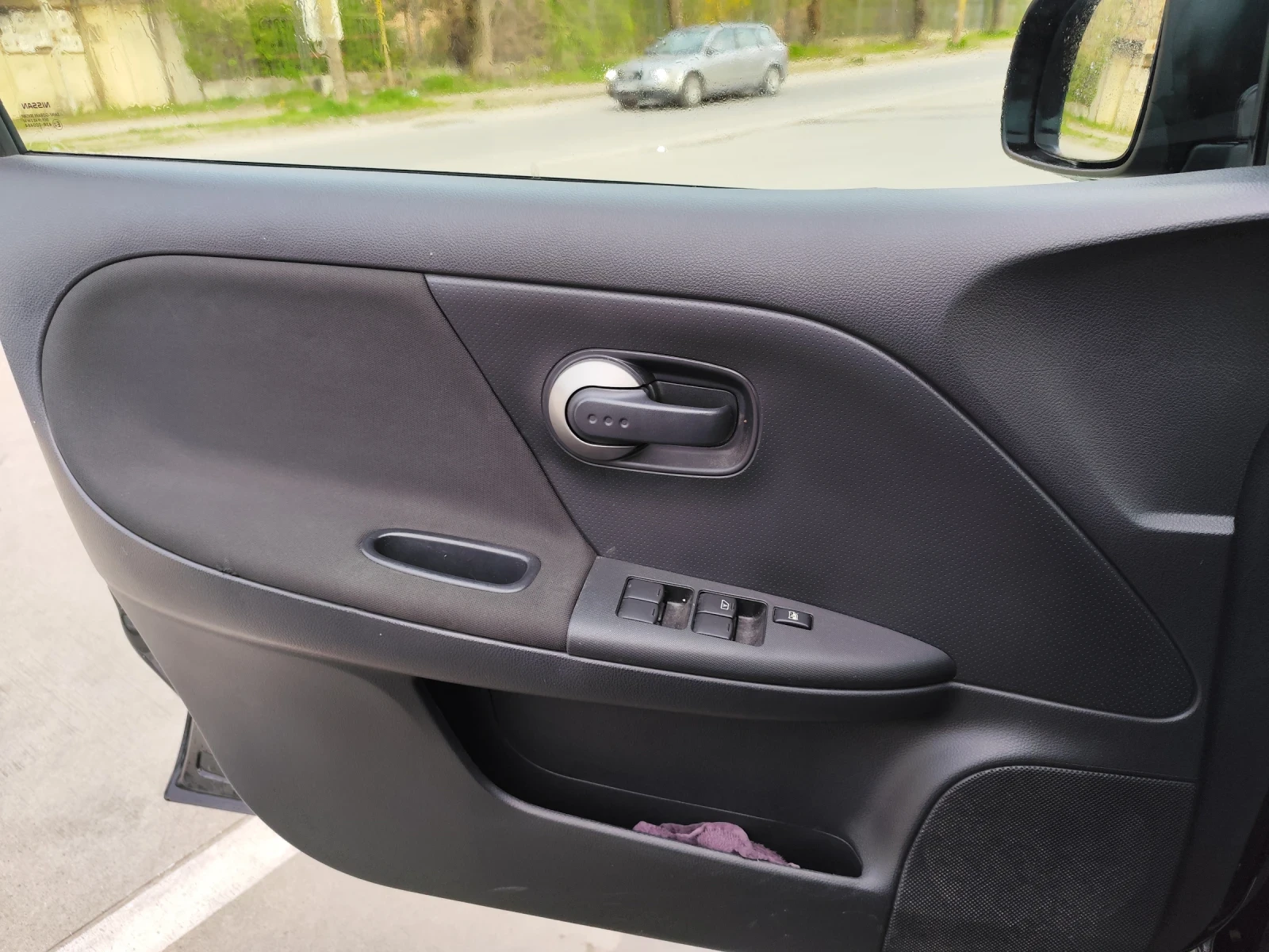 Nissan Note, снимка 10 - Автомобили и джипове - 54208552