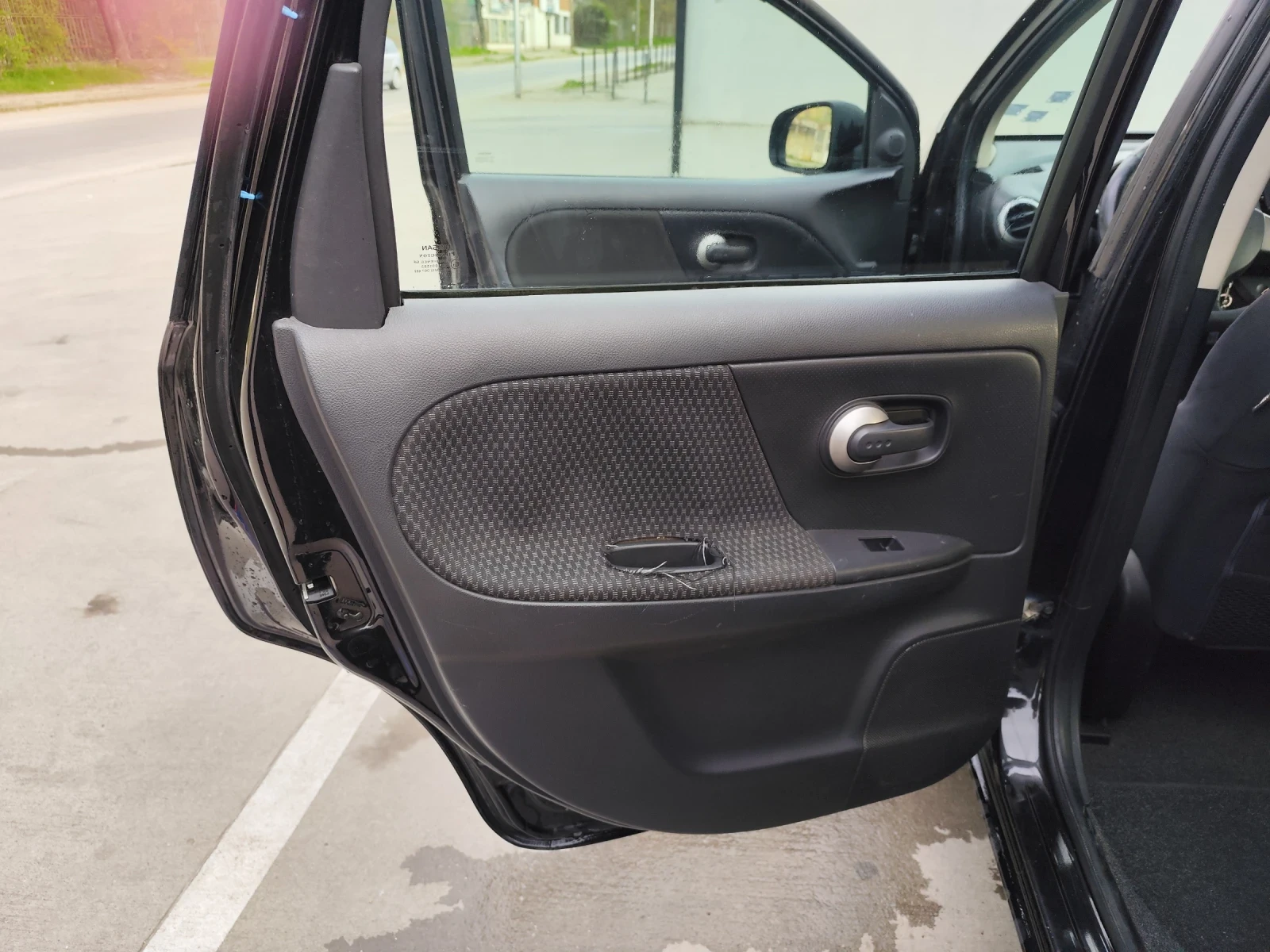 Nissan Note, снимка 11 - Автомобили и джипове - 54208552