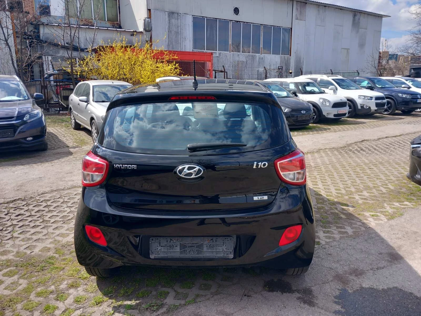 Hyundai I10, снимка 4 - Автомобили и джипове - 54229701