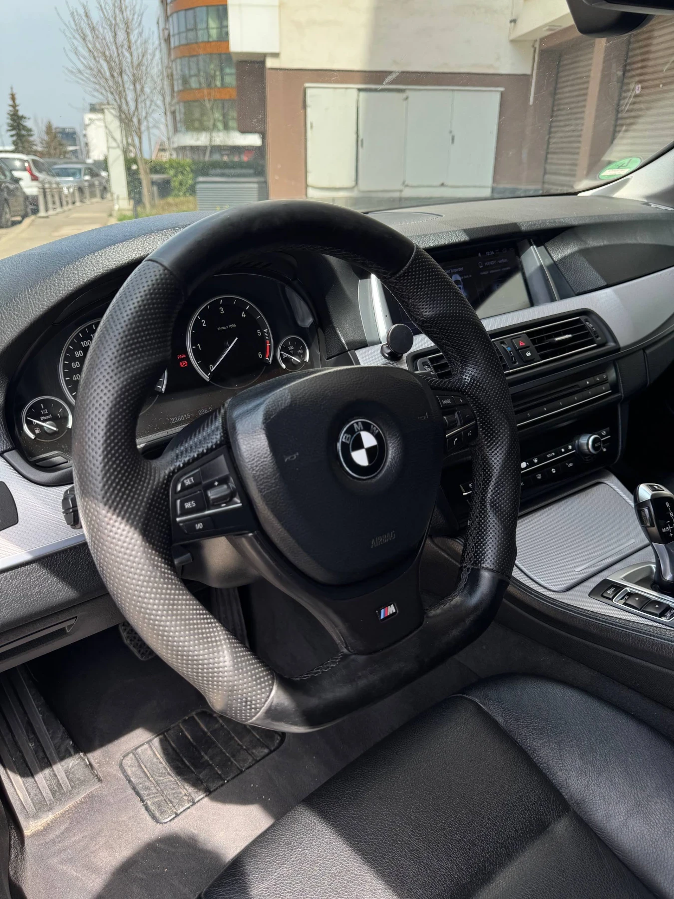 BMW 530, снимка 6 - Автомобили и джипове - 54350073