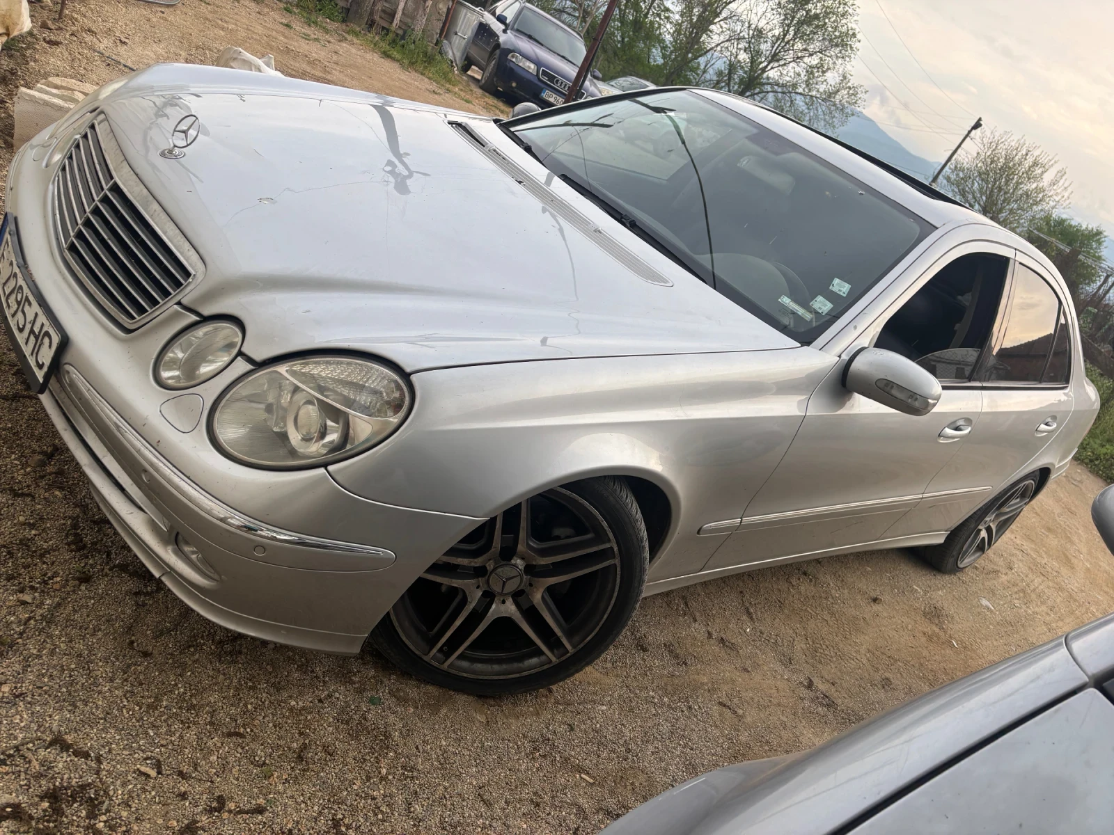 Mercedes-Benz E 500, снимка 2 - Автомобили и джипове - 54379264