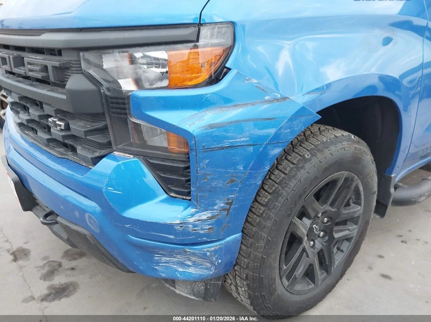 Chevrolet Silverado 2.7l 1500 4Wd Short Bed Custom, снимка 6 - Автомобили и джипове - 54431613