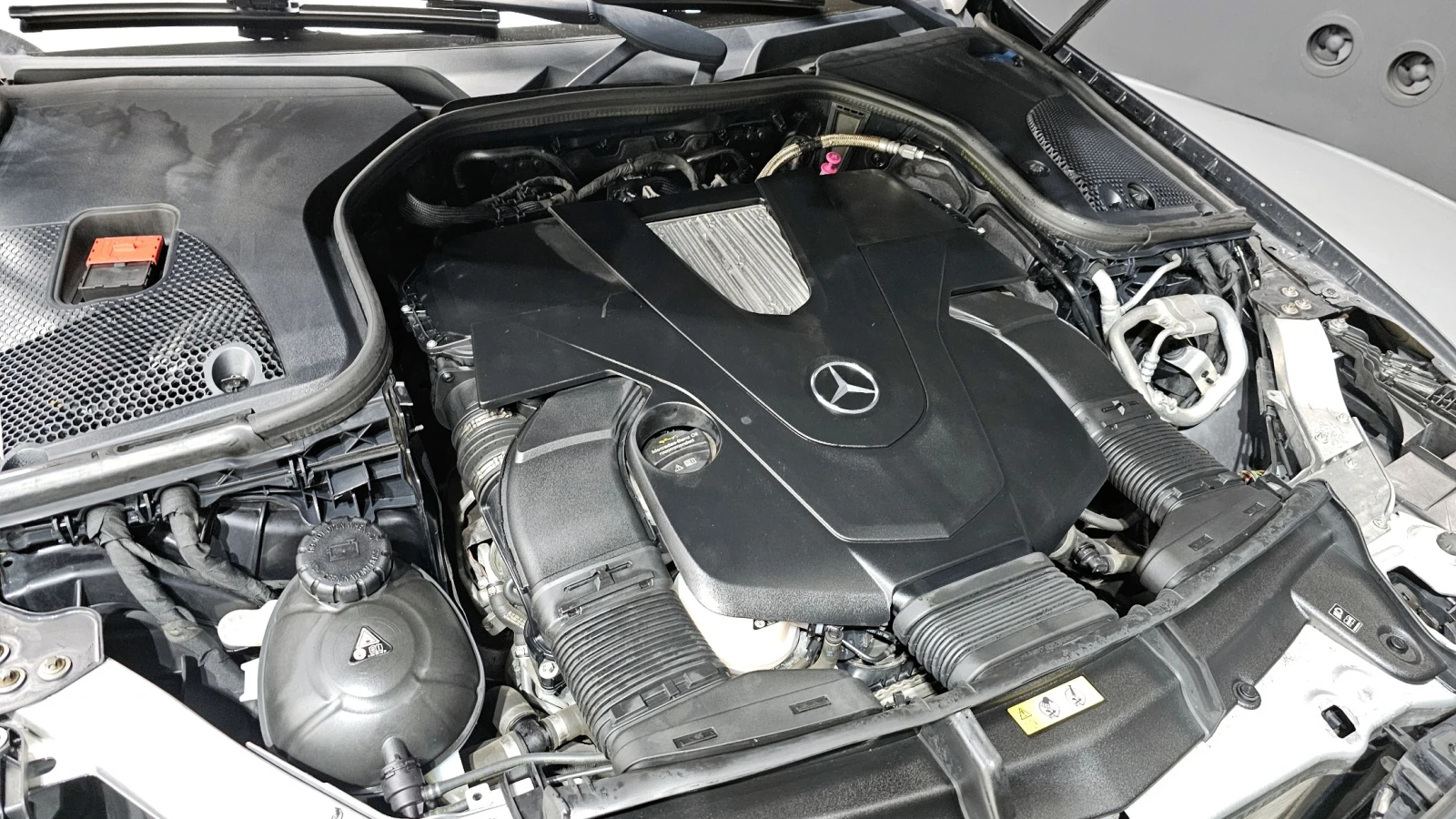 Mercedes-Benz E 450 3.0 4MATIC, FULL, снимка 5 - Автомобили и джипове - 55393041