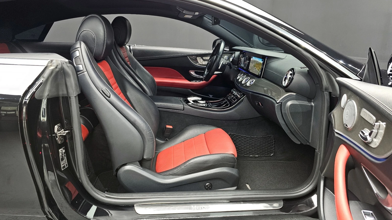 Mercedes-Benz E 450 3.0 4MATIC, FULL, снимка 9 - Автомобили и джипове - 55393041