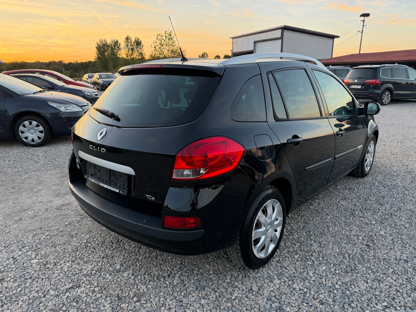 Renault Clio 1.2TCe-103PS, снимка 5 - Автомобили и джипове - 55529446