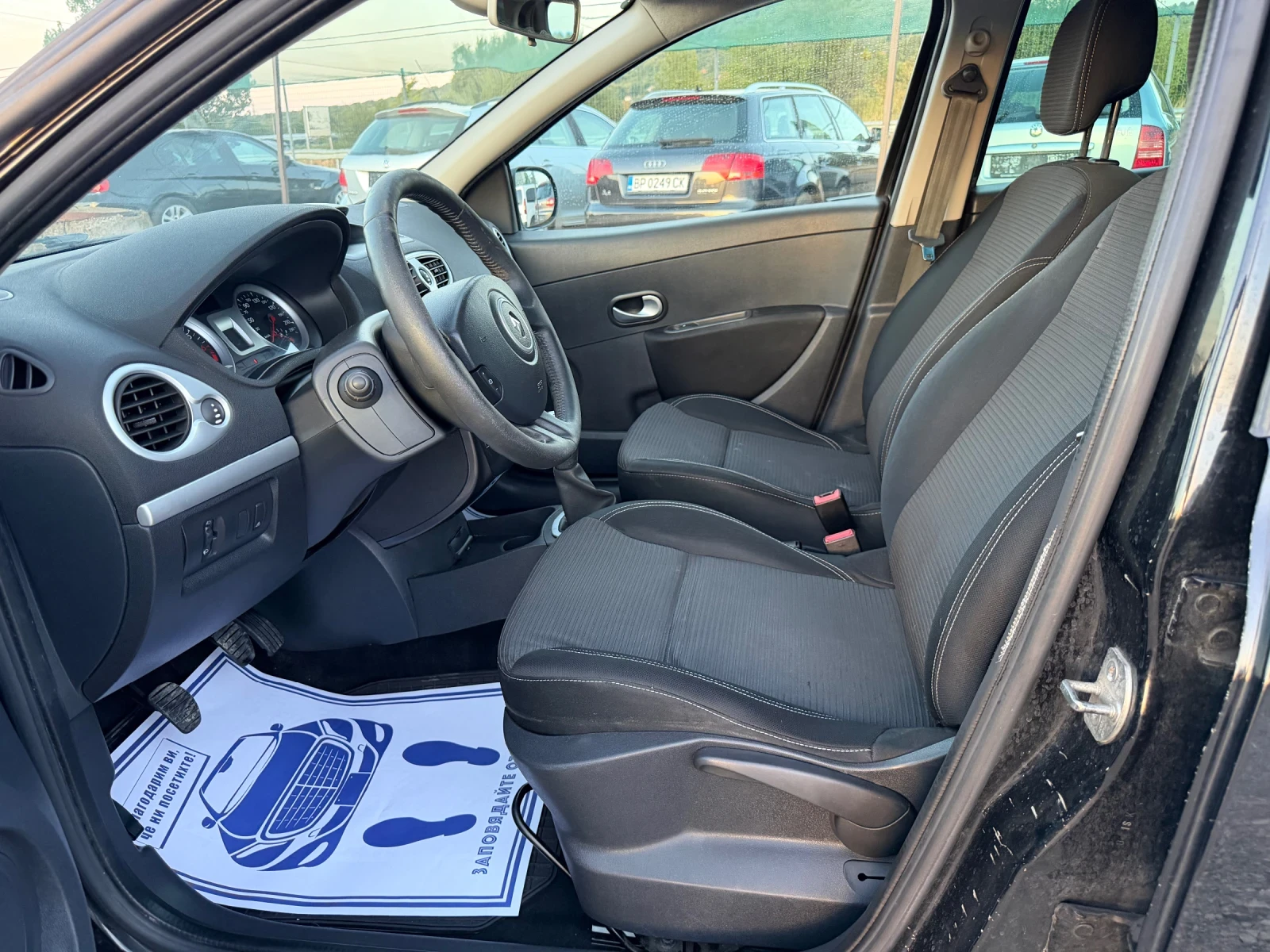 Renault Clio 1.2TCe-103PS, снимка 9 - Автомобили и джипове - 55529446