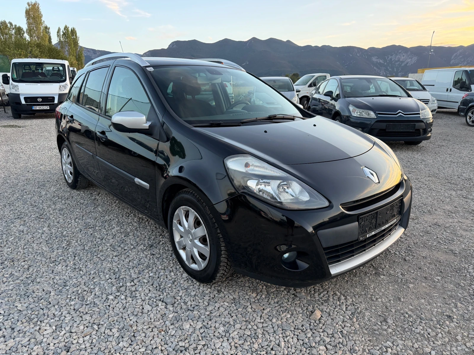 Renault Clio 1.2TCe-103PS, снимка 3 - Автомобили и джипове - 55529446
