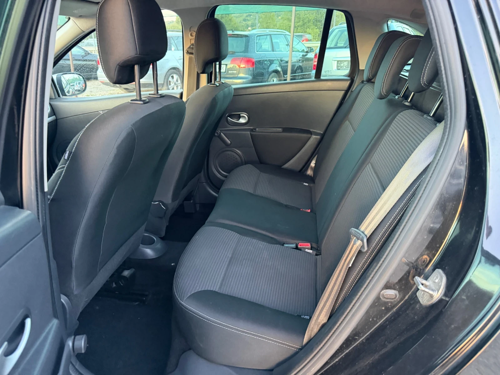 Renault Clio 1.2TCe-103PS, снимка 11 - Автомобили и джипове - 55529446
