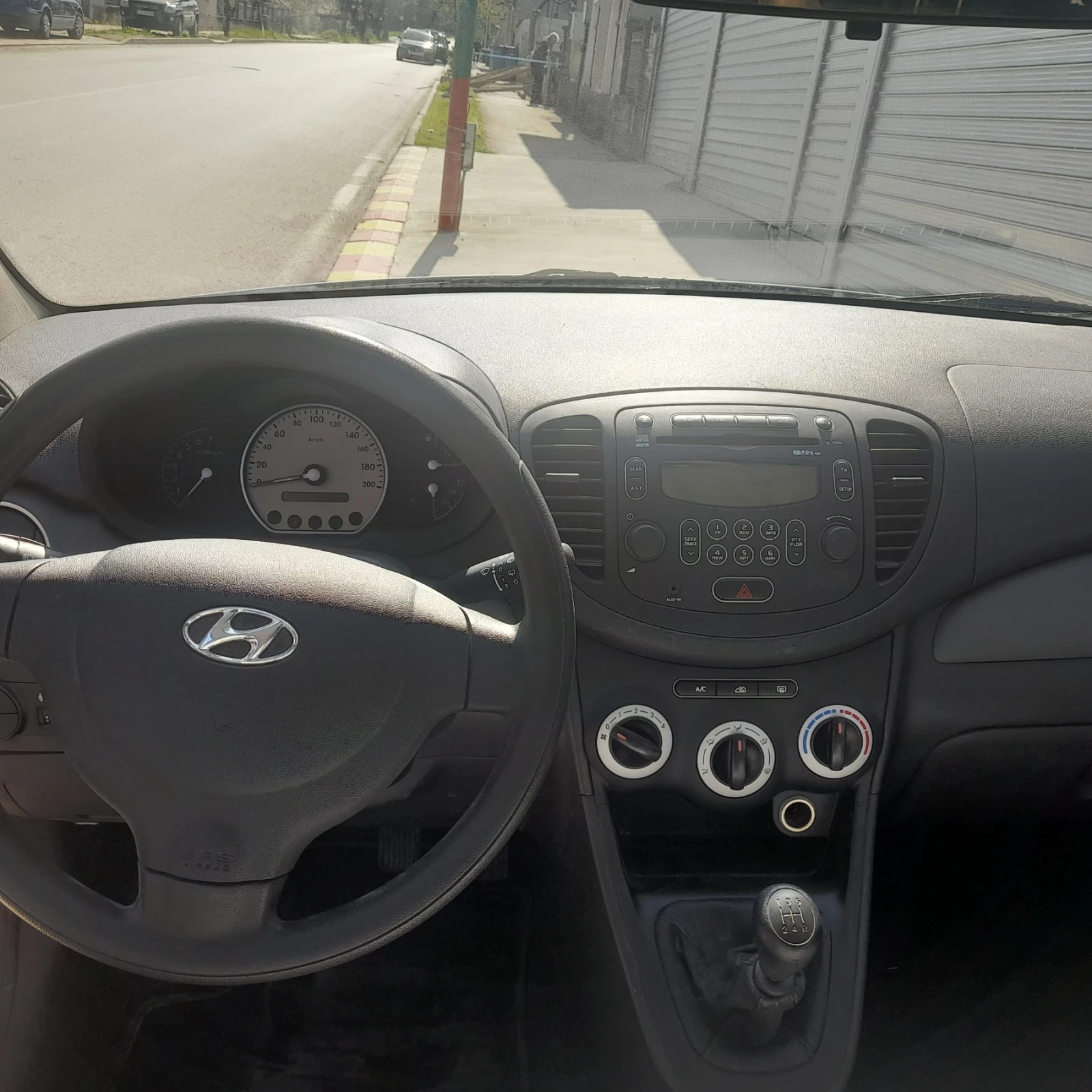 Hyundai I10, снимка 7 - Автомобили и джипове - 56207783