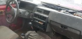 Nissan Terrano 2.4 ; 3.0 бензин  и 2.7 дизел 5 броя , снимка 5