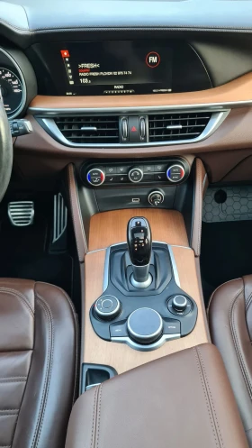 Alfa Romeo Stelvio 2.0 Turbo TI Lusso* Q4 AWD* Distronik* Panorama* , снимка 17