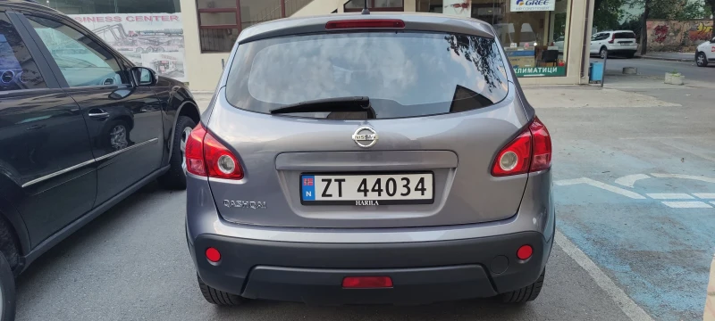 Nissan Qashqai, снимка 2 - Автомобили и джипове - 47340324