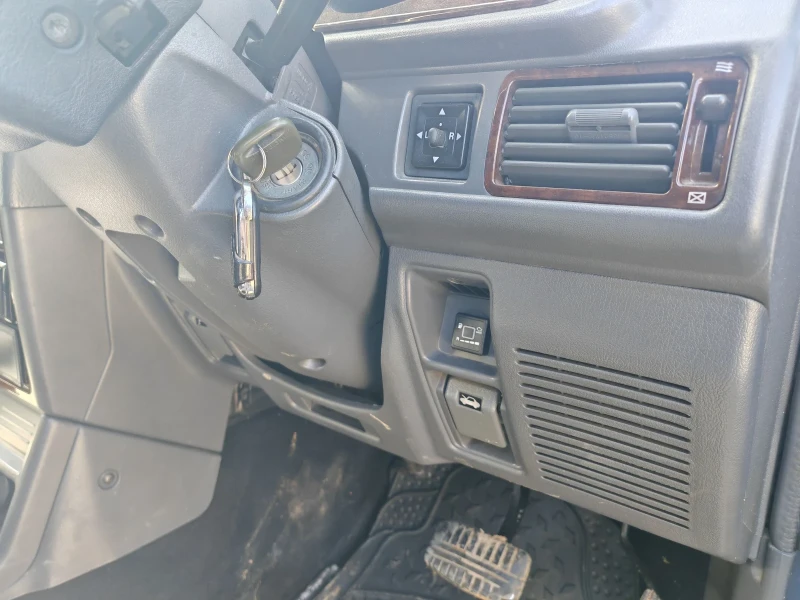 Mitsubishi Pajero, снимка 9 - Автомобили и джипове - 49420244