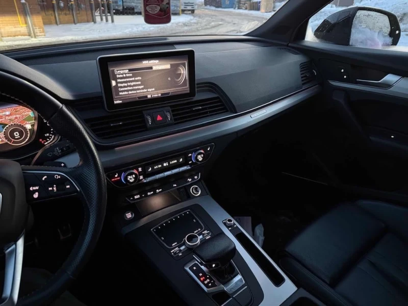 Audi Q5 2018 TECHNIK QUATTRO* БЕЗ ПЪРВОНАЧАЛНА ВНОСКА* , снимка 11 - Автомобили и джипове - 52750276