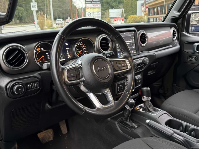 Jeep Wrangler CARFAX* АВТОФИНАНСИРАНЕ* БЕЗ ПЪРВОНАЧАЛНА ВНОСКА* , снимка 5 - Автомобили и джипове - 52852351