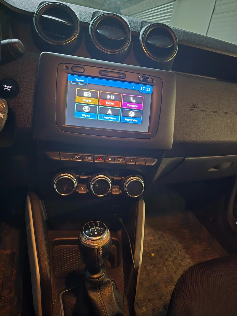 Dacia Duster 1.0 ECO-G, снимка 5 - Автомобили и джипове - 52949311