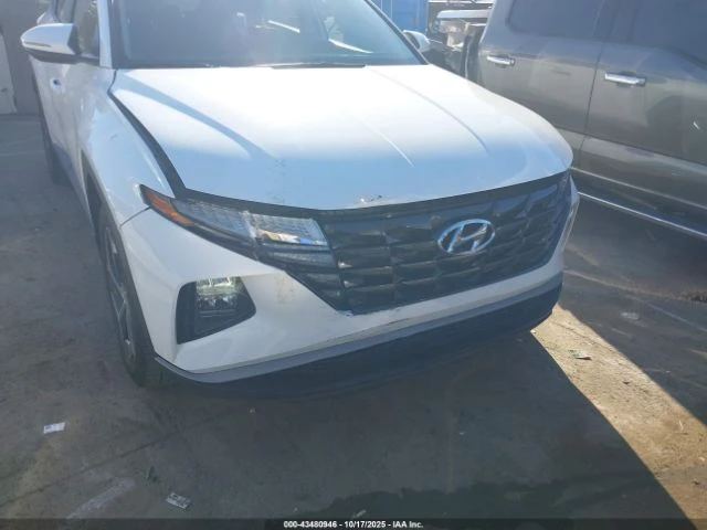 Hyundai Tucson * УНИКАТ* Камера* Blind* Remote* Asisstance, снимка 2 - Автомобили и джипове - 53028585