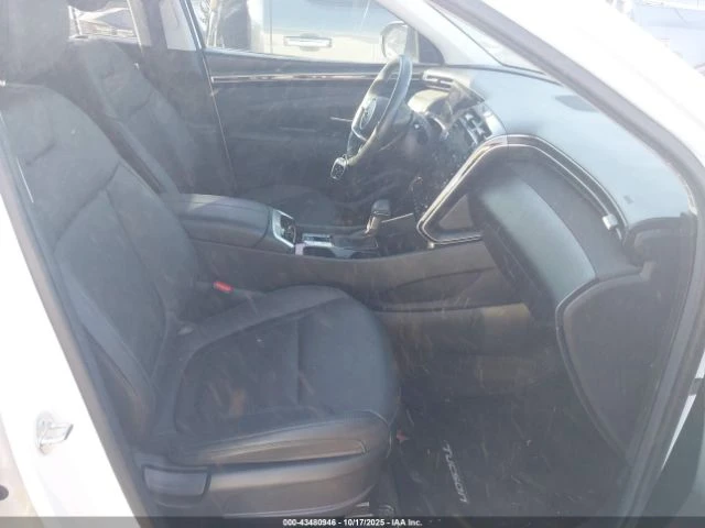 Hyundai Tucson * УНИКАТ* Камера* Blind* Remote* Asisstance, снимка 11 - Автомобили и джипове - 53028585