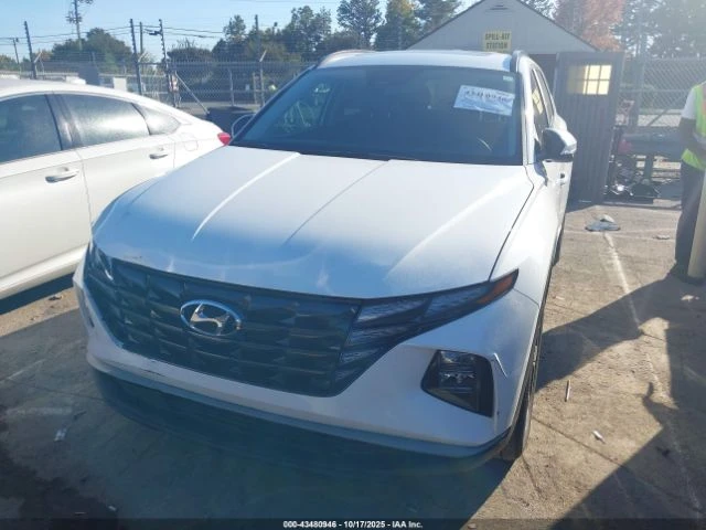 Hyundai Tucson * УНИКАТ* Камера* Blind* Remote* Asisstance, снимка 3 - Автомобили и джипове - 53028585