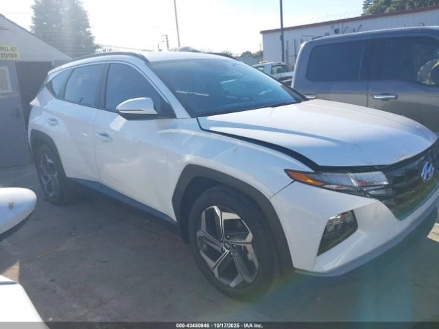 Hyundai Tucson * УНИКАТ* Камера* Blind* Remote* Asisstance, снимка 4 - Автомобили и джипове - 53028585