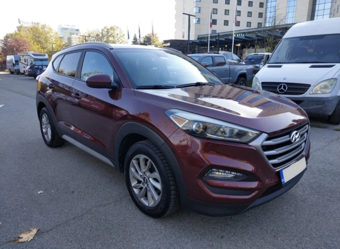 Hyundai Tucson Hyundai Tucson 2, 0i ГАЗОВ ИНЖЕКЦИОН - изображение 2