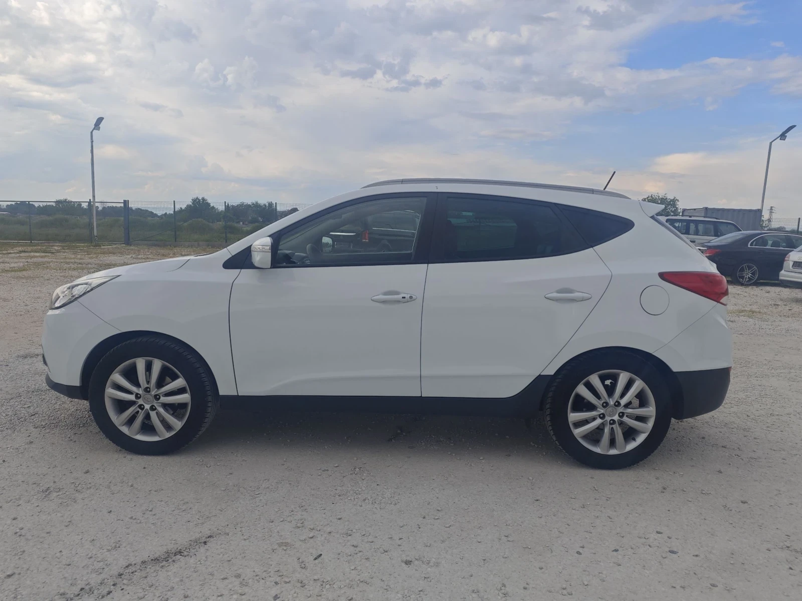 Hyundai IX35 2.0  NAVI Automat CATCHER - изображение 9
