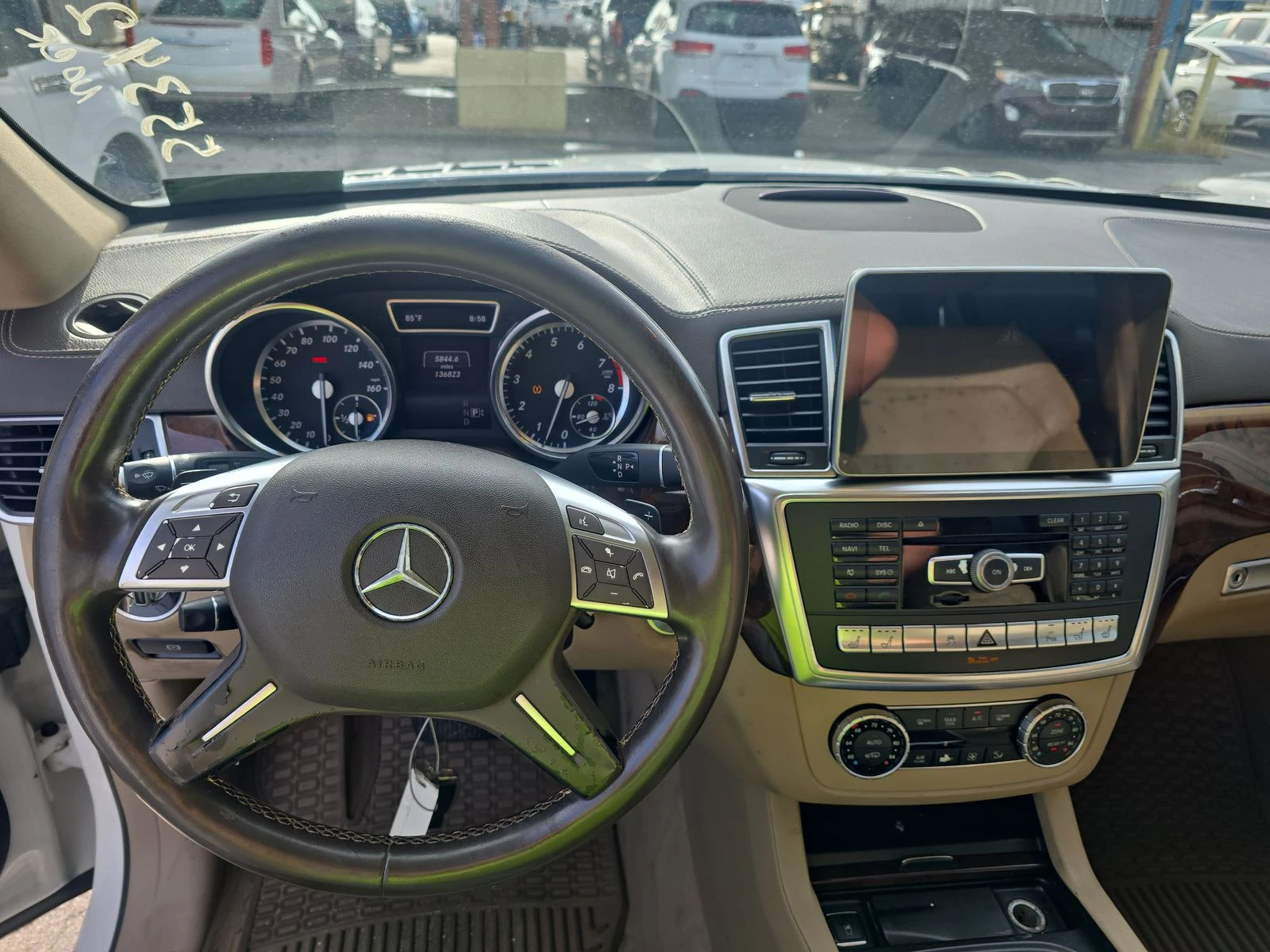 Mercedes-Benz GL 500 AMG* PACK* ОБДУХВАНЕ* ПОДГРЕВ* МАСАЖ* КАМЕРА* КЕЙЛ - изображение 8