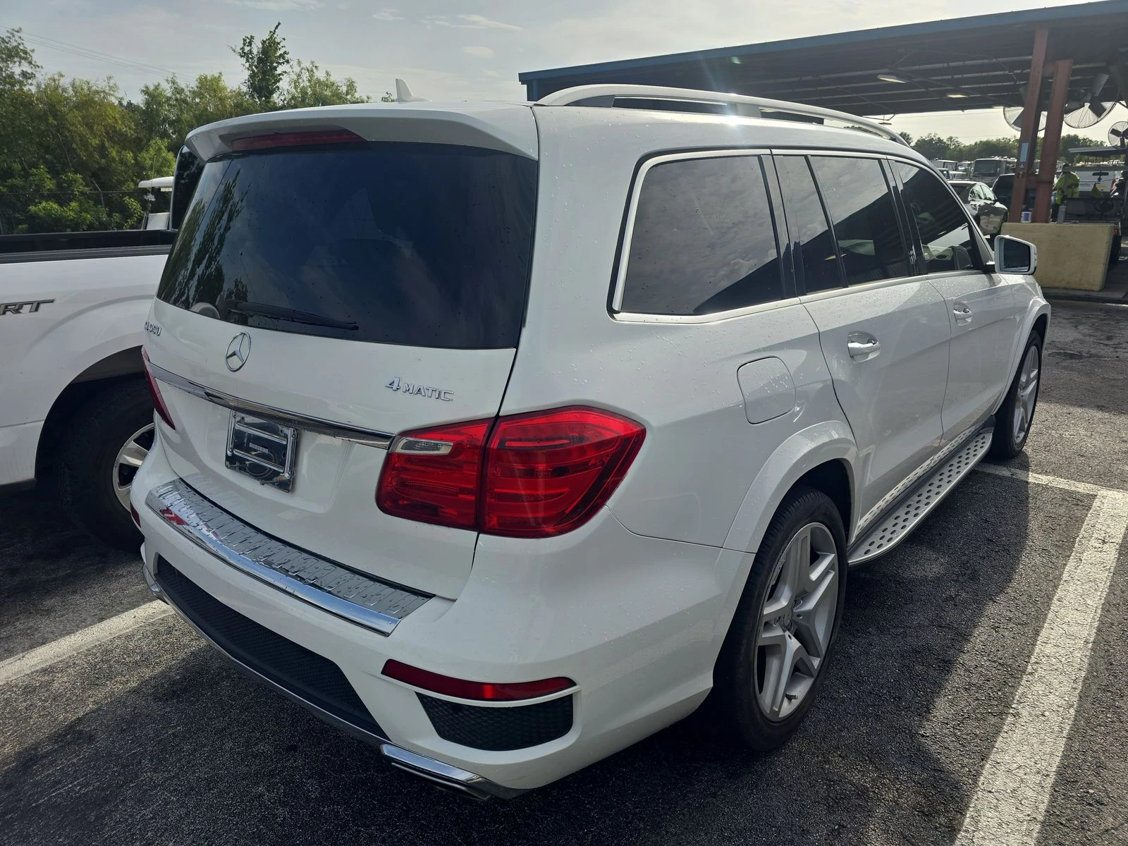Mercedes-Benz GL 500 AMG* PACK* ОБДУХВАНЕ* ПОДГРЕВ* МАСАЖ* КАМЕРА* КЕЙЛ - изображение 2