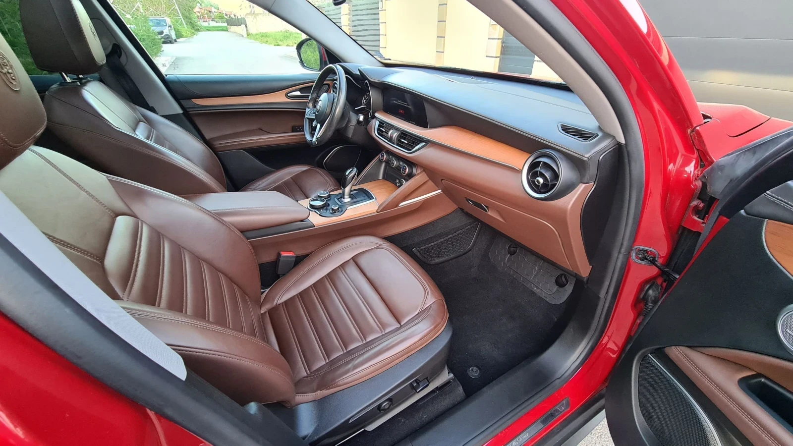 Alfa Romeo Stelvio 2.0 Turbo TI Lusso* Q4 AWD* Distronik* Panorama*  | Mobile.bg � ����������� 14