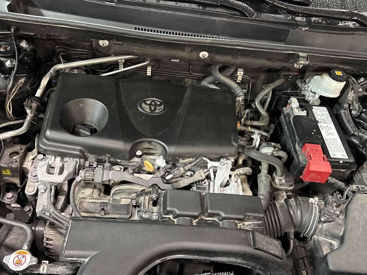 Toyota Rav4 * LE * 2 КЛЮЧА* ПОДГРЕВ* KEYLESS* , снимка 14 - Автомобили и джипове - 54426157