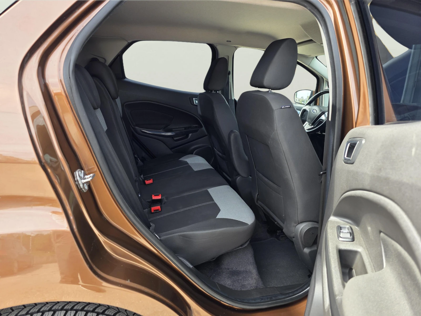 Ford EcoSport 1.5 Duratec, снимка 10 - Автомобили и джипове - 54528812
