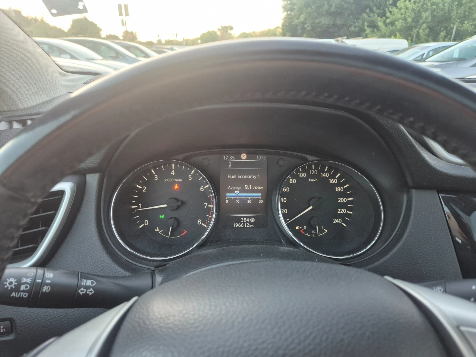 Nissan Qashqai 1.2  - 116 к.с  ТОП, снимка 8 - Автомобили и джипове - 54715087
