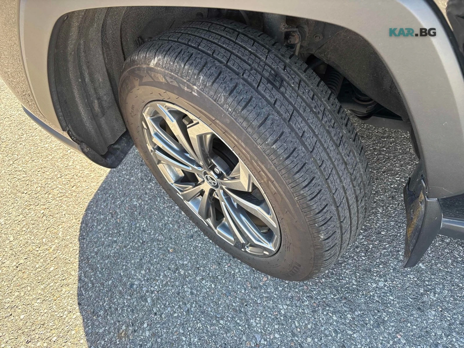 Toyota Rav4 Hybrid XLE АВТОКРЕДИТ ЦЕНА ДО БЪЛГАРИЯ, снимка 13 - Автомобили и джипове - 54760294