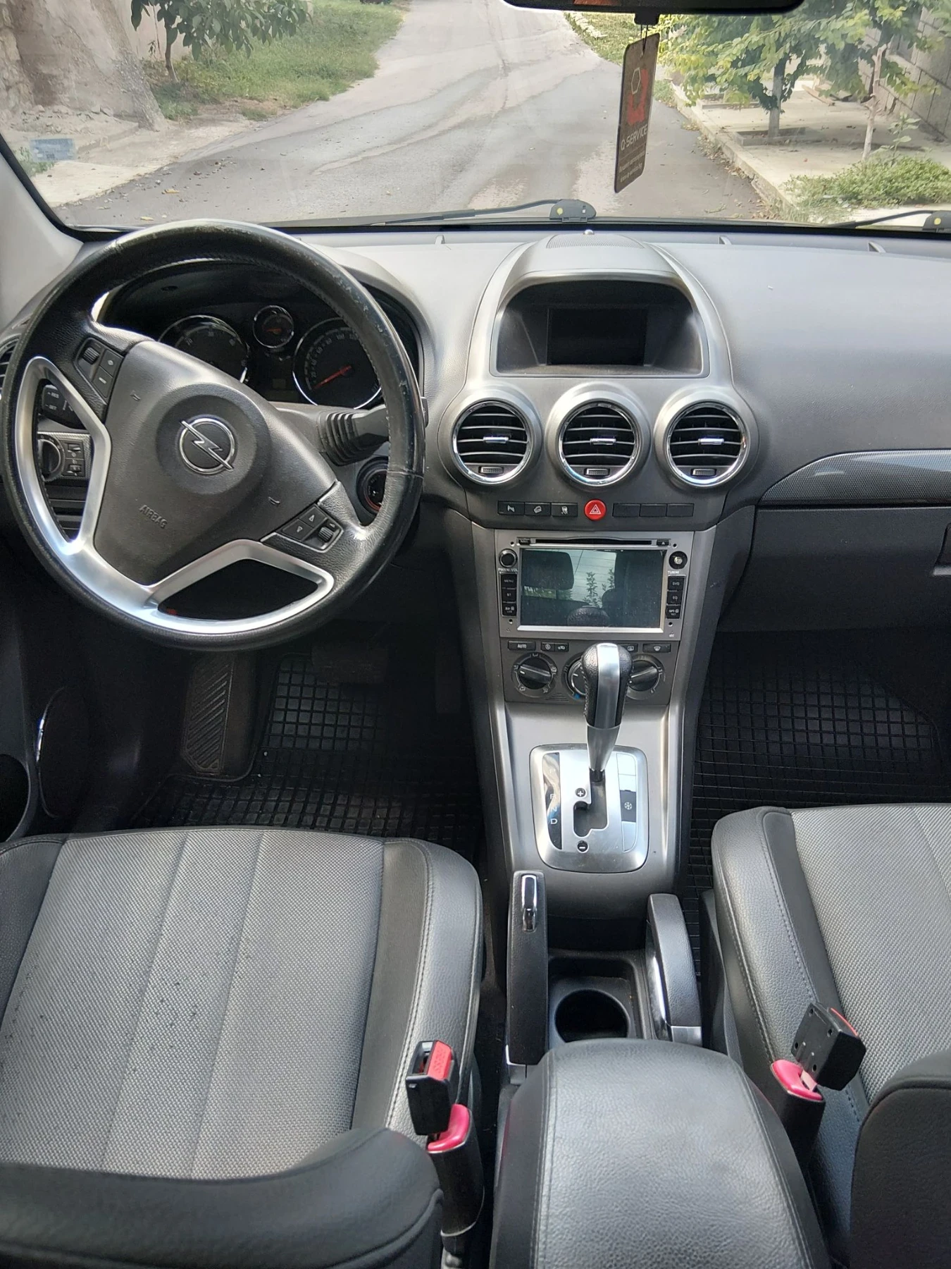 Opel Antara, снимка 13 - Автомобили и джипове - 56526350
