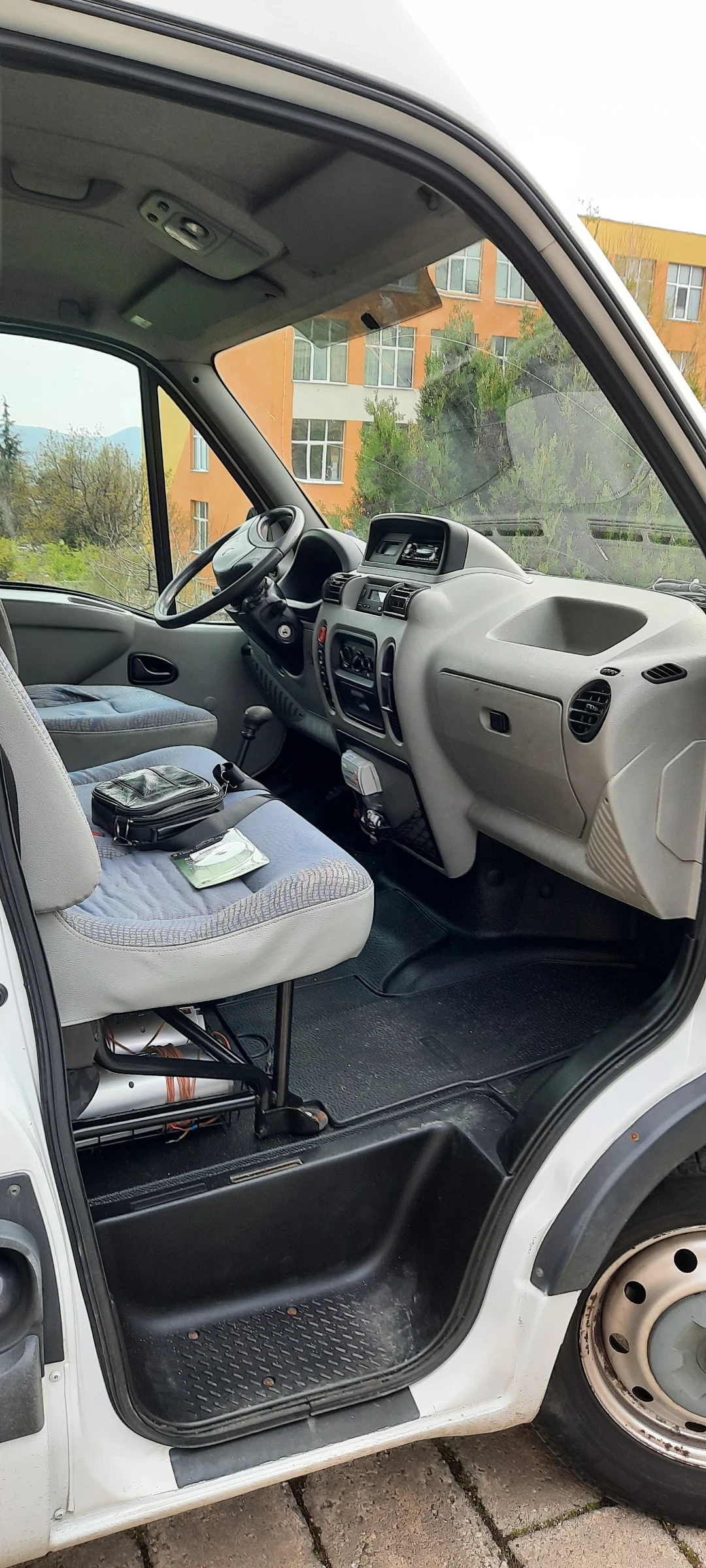 Renault Master 2.2 - изображение 3