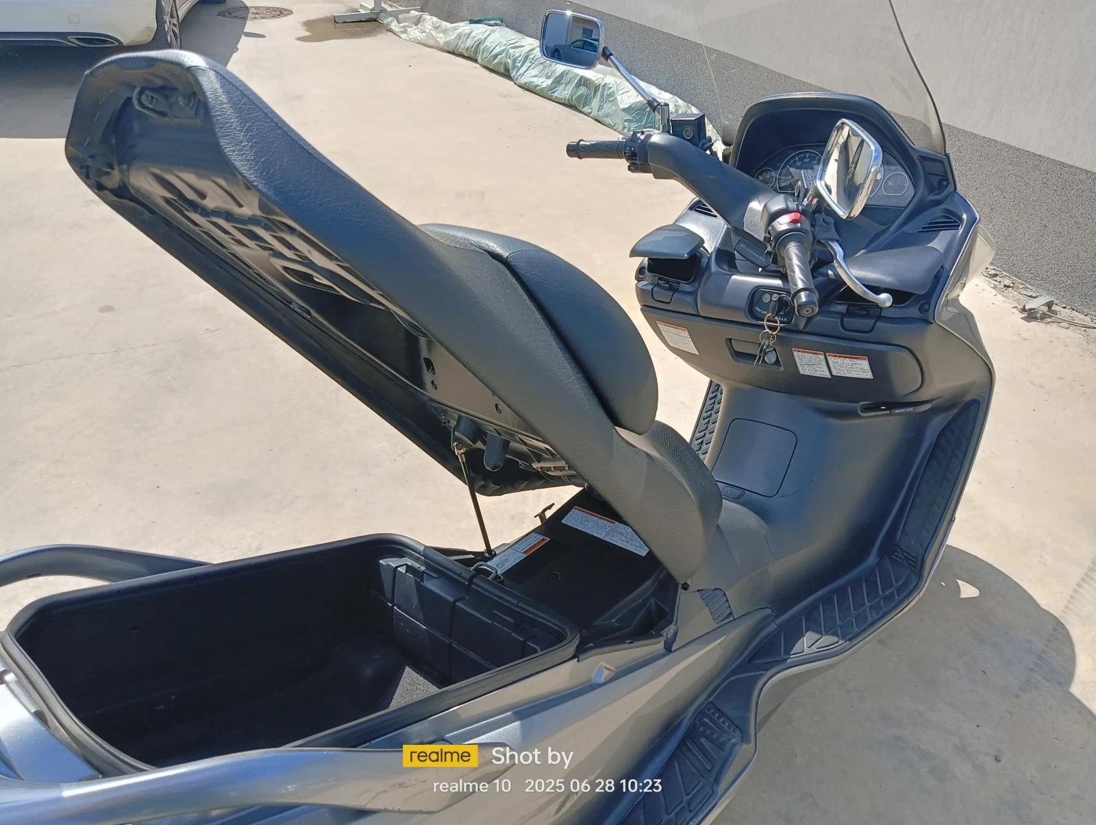 Suzuki Burgman 400 - изображение 5