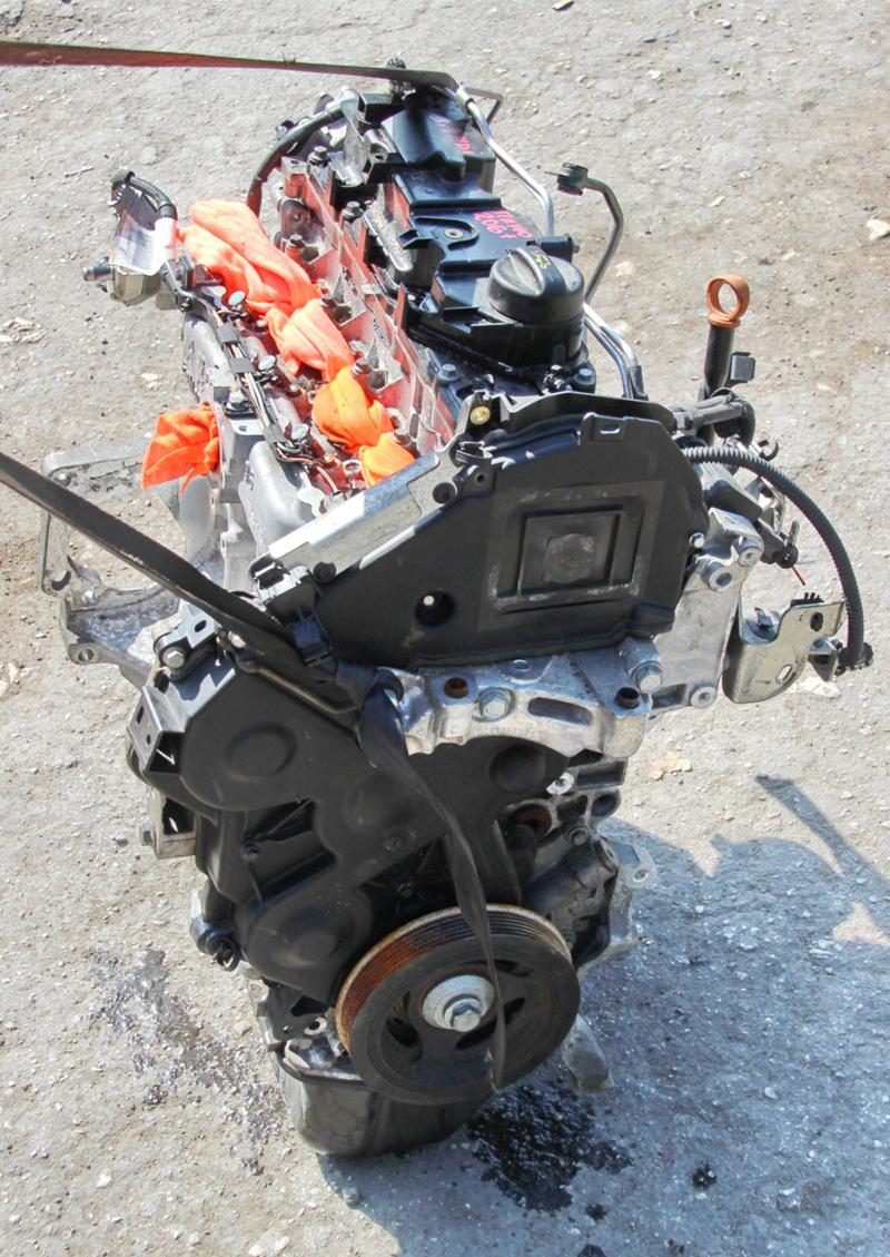 Двигател за Peugeot 206, снимка 6 - Части - 43877879