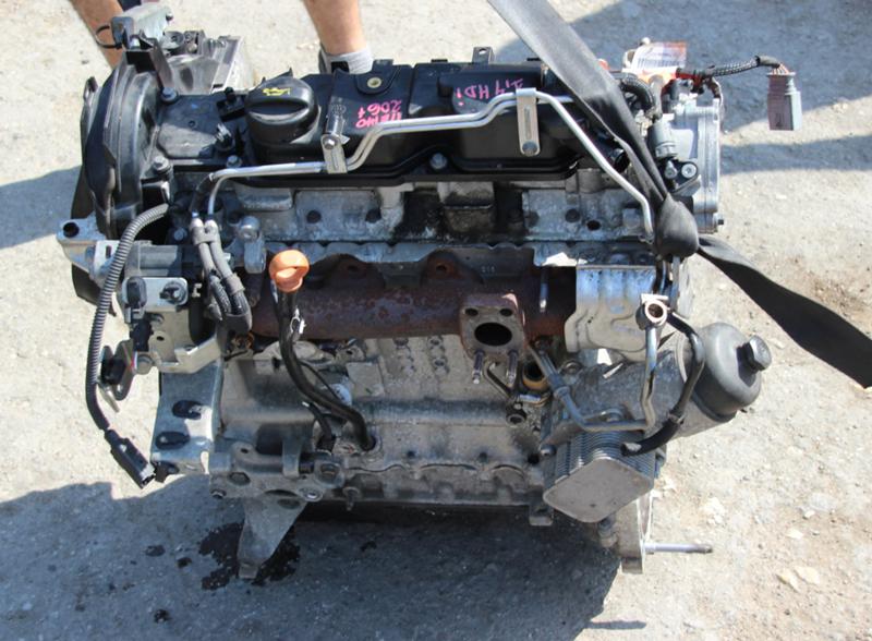 Двигател за Peugeot 206, снимка 3 - Части - 43877879
