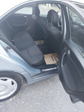 Mercedes-Benz C 200 Спешно., снимка 9