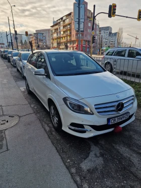 Mercedes-Benz B 200, снимка 1