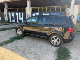 VW Touran 1.6 TDI 6 скорости подгрев , снимка 5