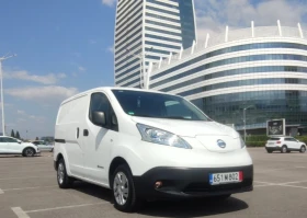  Nissan e-NV200