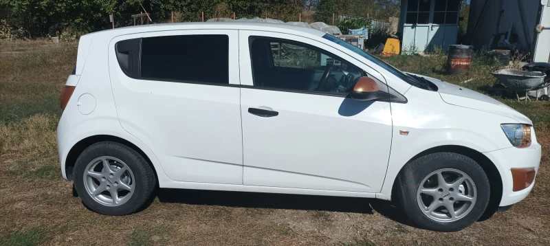 Chevrolet Aveo, снимка 4 - Автомобили и джипове - 47425703