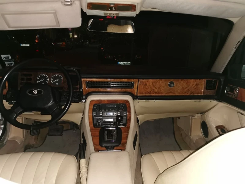 Jaguar Xj, снимка 9 - Автомобили и джипове - 48469592