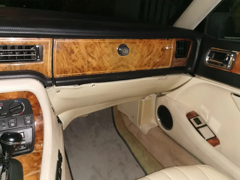 Jaguar Xj, снимка 11 - Автомобили и джипове - 48469592